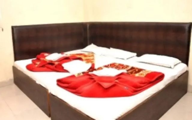 Hotel Mohak Palace