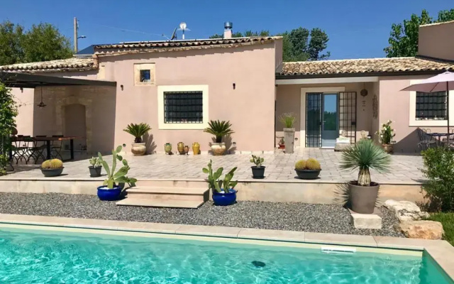 Appartamento Il Baglio del Picchio con piscina - Noto