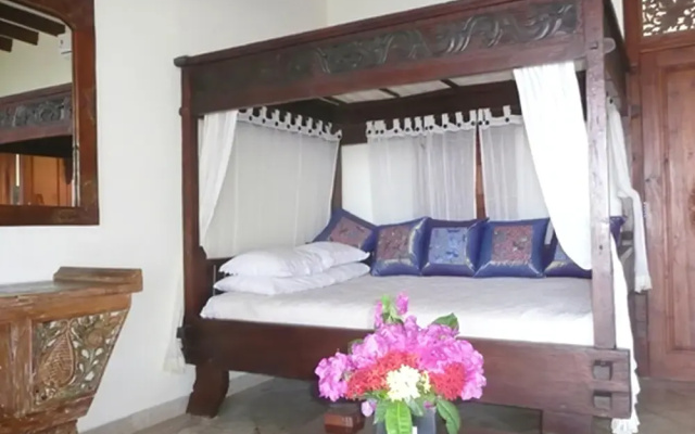 Blue Moon Villas