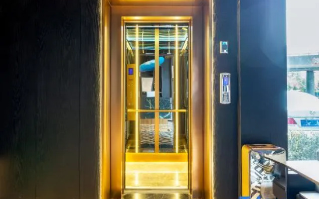 Luocheng Jingyue Hotel (Luoyang Yingtianmen & Luoyi Ancient City Scenic Area Branch)