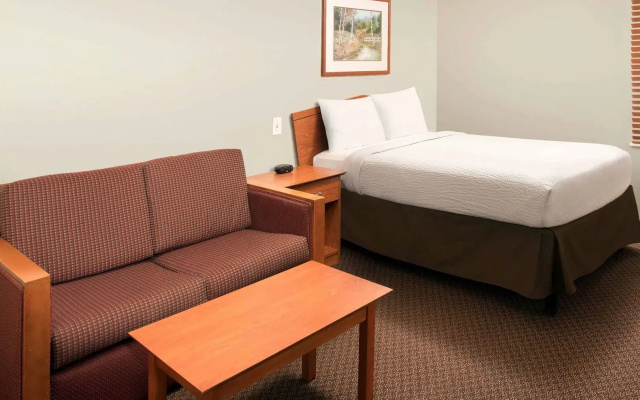 WoodSpring Suites Greenville Central I-85