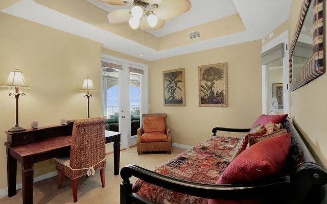 Royal Marco Way Condo