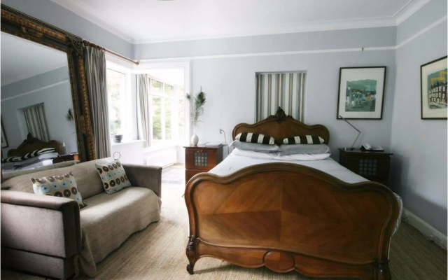 Cairn Bay Lodge