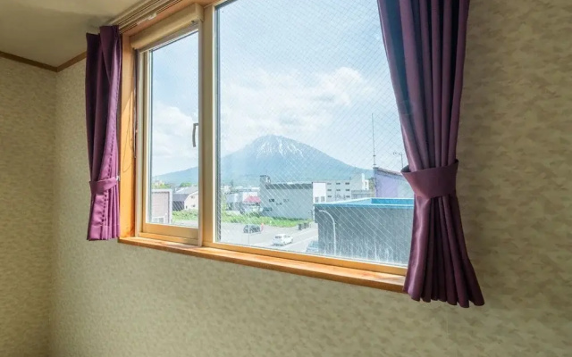 Niseko House in Ezo Fujiya
