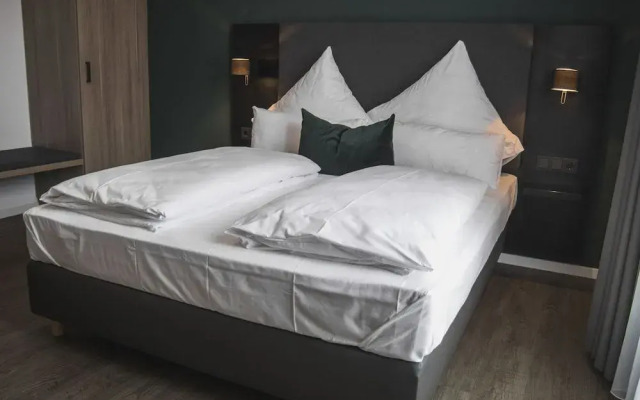 Hayta Hotel Stuttgart Airport Messe