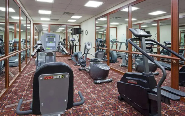 La Quinta Inn & Suites by Wyndham Madison American Center