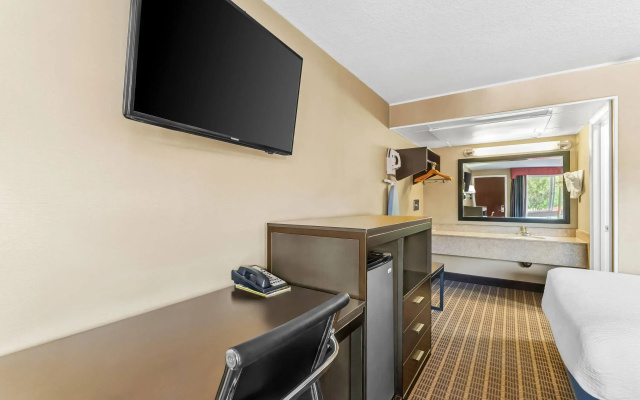 Days Inn by Wyndham Elko
