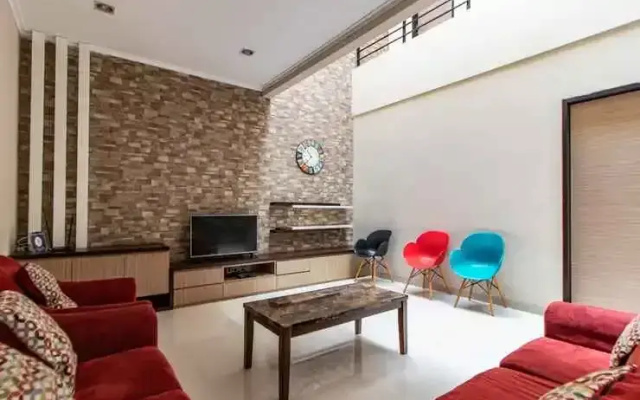 Daily Home Villa Dago