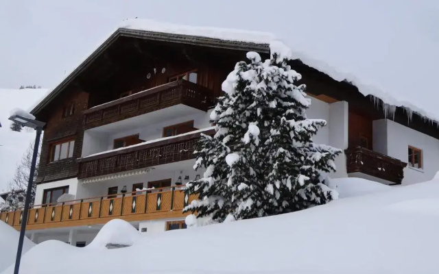 Gastehaus Almhof