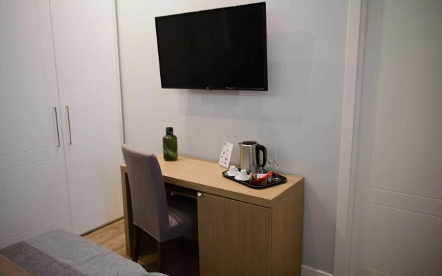50 Suite Guesthouse