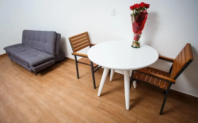 The Hybrid Studio
