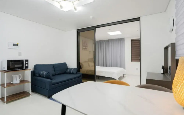 Seomun Residence Hotel