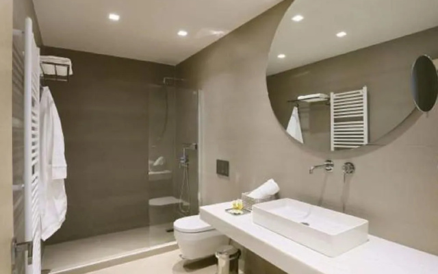 Fivos Luxury Suite in Athens Center