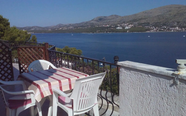 Ranko - 50 M from the beach - B2(2+1)