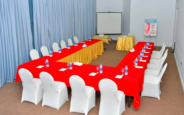 Отель Aracan Pyramids Hotel