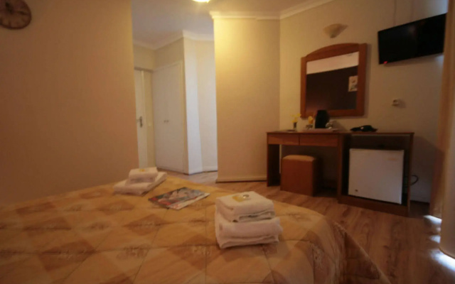 Parthenis Riviera Hotel