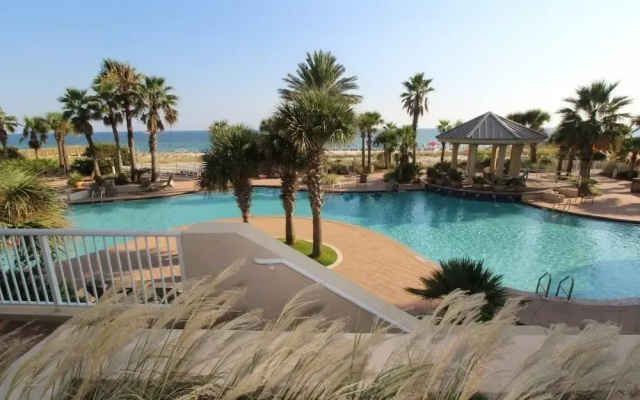 Indigo East 901 + Den W/cabana !