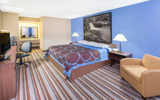 Super 8 by Wyndham Dothan