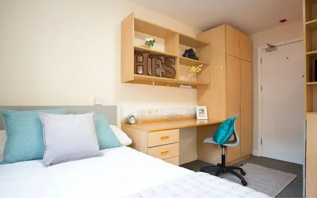 Agnes Jones House - Campus Residence