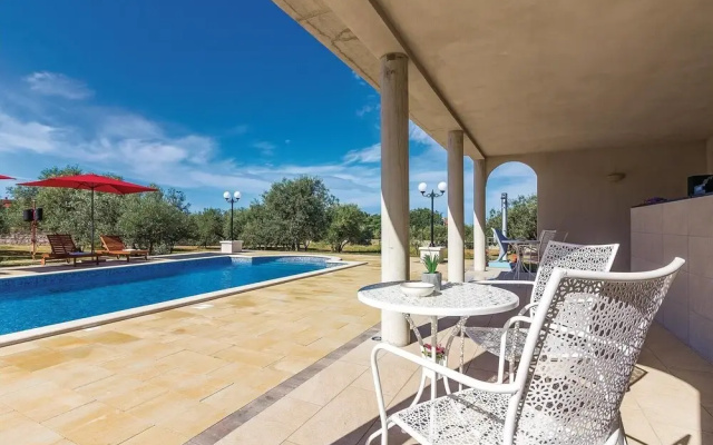 Amazing Apartment in Vodnjan With 2 Bedrooms and Outdoor Swimming Pool