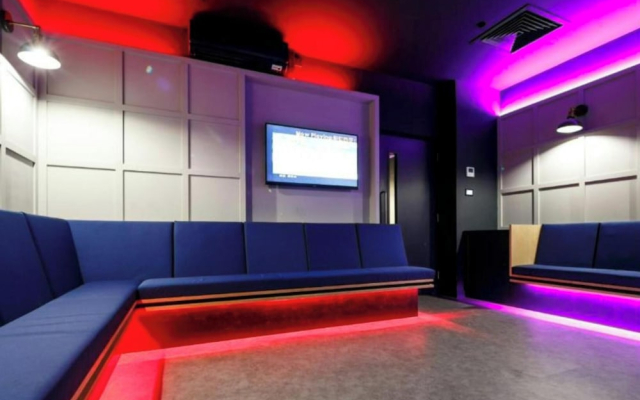 Student  Modern Studio at Spitalfields