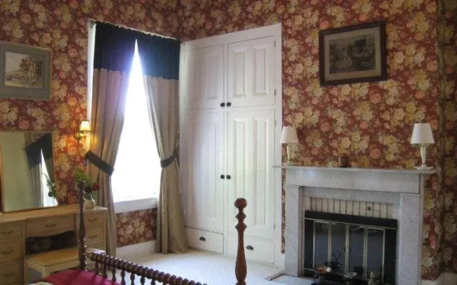Allegheny Street Bed & Breakfast