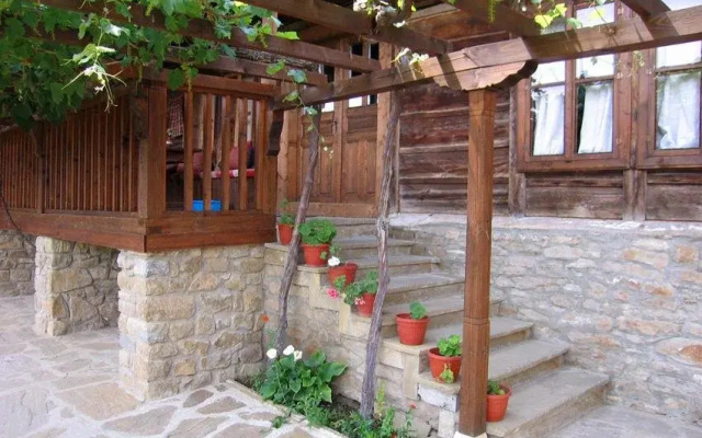 The House With The Vine Guest House