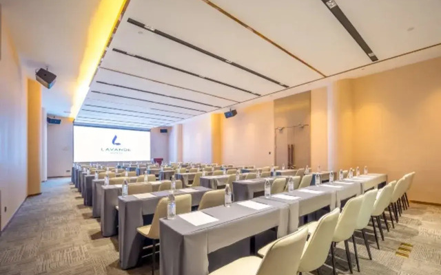 Lavande Hotels (Haikou East High-Speed Rail Station)