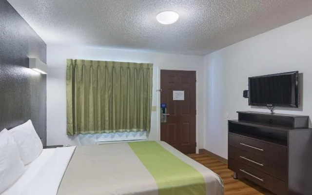 Studio 6-Oklahoma City, OK - Airport