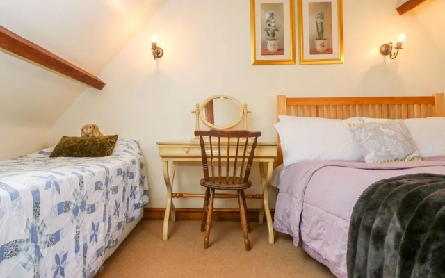 Henmarsh Cottage