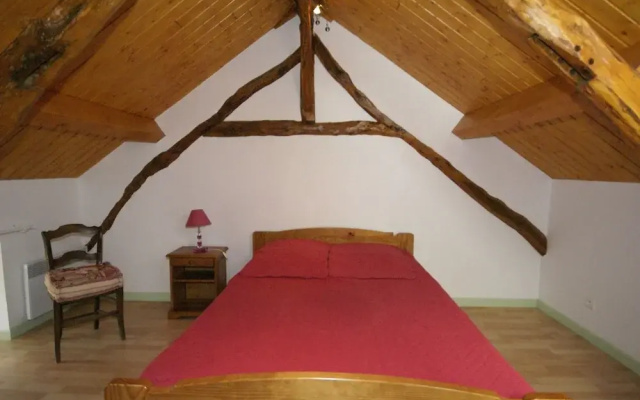 Cozy Holiday Home in Florimont-Gaumier with Private Pool