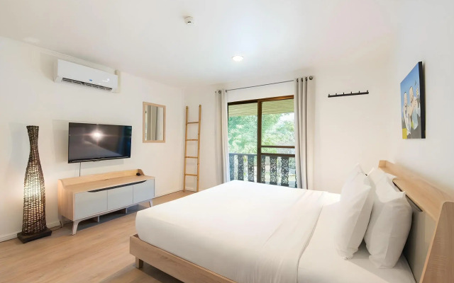 Dolphin Bay Beach Resort