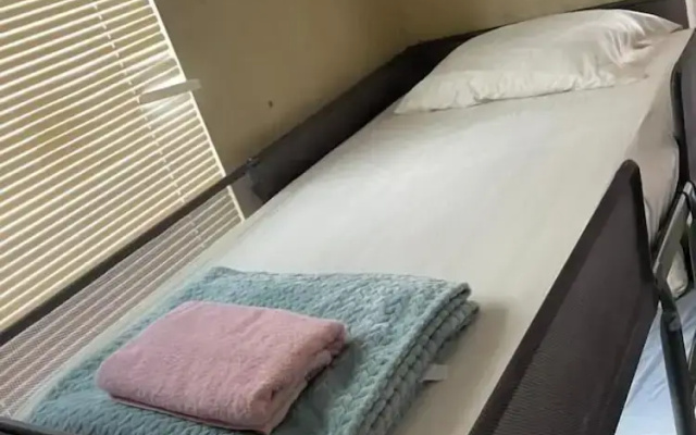 Miami Vibes Hostel-Like Shared Room