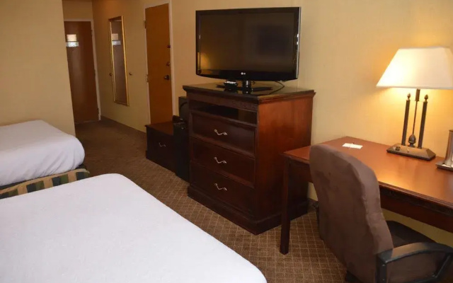 Holiday Inn Saint Joseph Riverfront