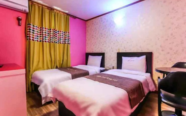 Jeongdongjin Motel