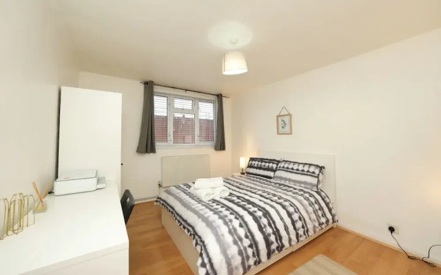 Balcony-freeparking-centrallocation-familyfriendly