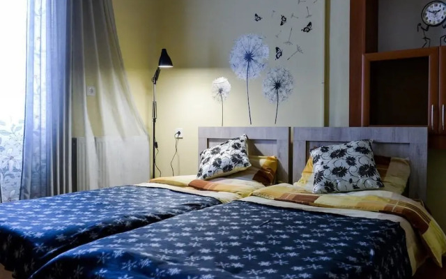 Отель Nana's Home