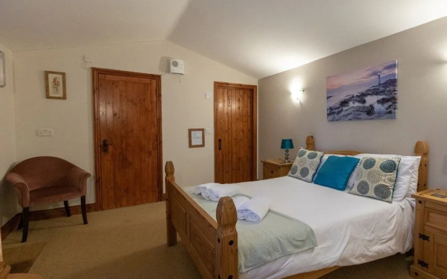 Riverhouse Lodge