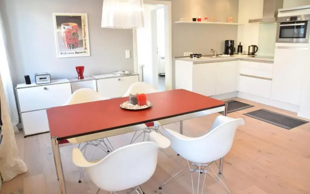 Bomhoffstr. 22a, W4, Blue Water