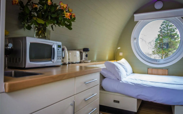 RiverBeds Lodges with Hot Tubs