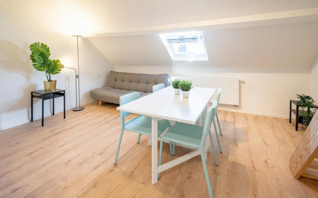 Elegant 1-bedroom Central Apartment