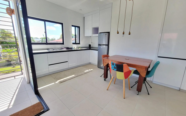 Modern - Wan Pipel with Terrace