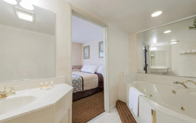 Days Inn Yadkinville