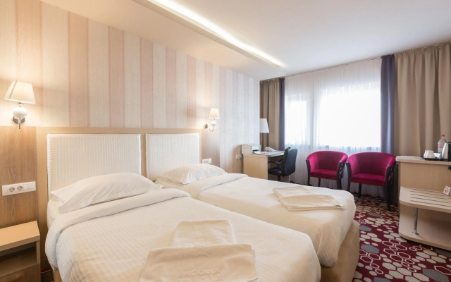 Bacolux Craiovita Hotel & Events
