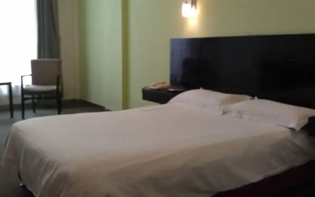Motel 168 (Shanghai Pudong Airport Chuansha Metro Jinhui)