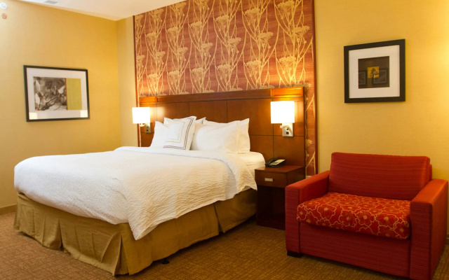 Courtyard Philadelphia Springfield