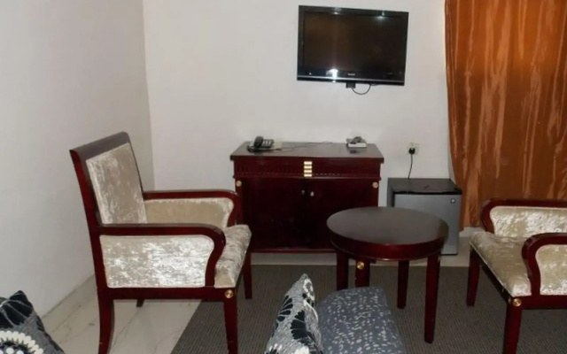 Gade Place Hotel