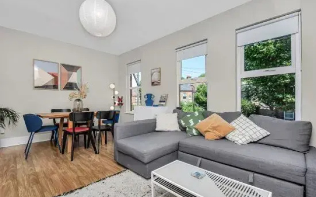 Unique 2 bedroom Flat in Heart of Walthamstow