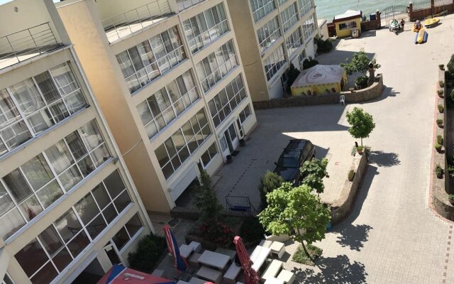 Гостиница Морская Жемчужина вид на фасад