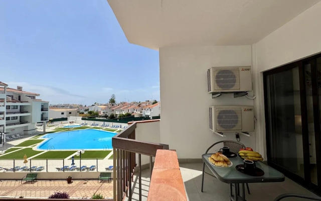Albufeira Skylight 3 With Pool by Homing